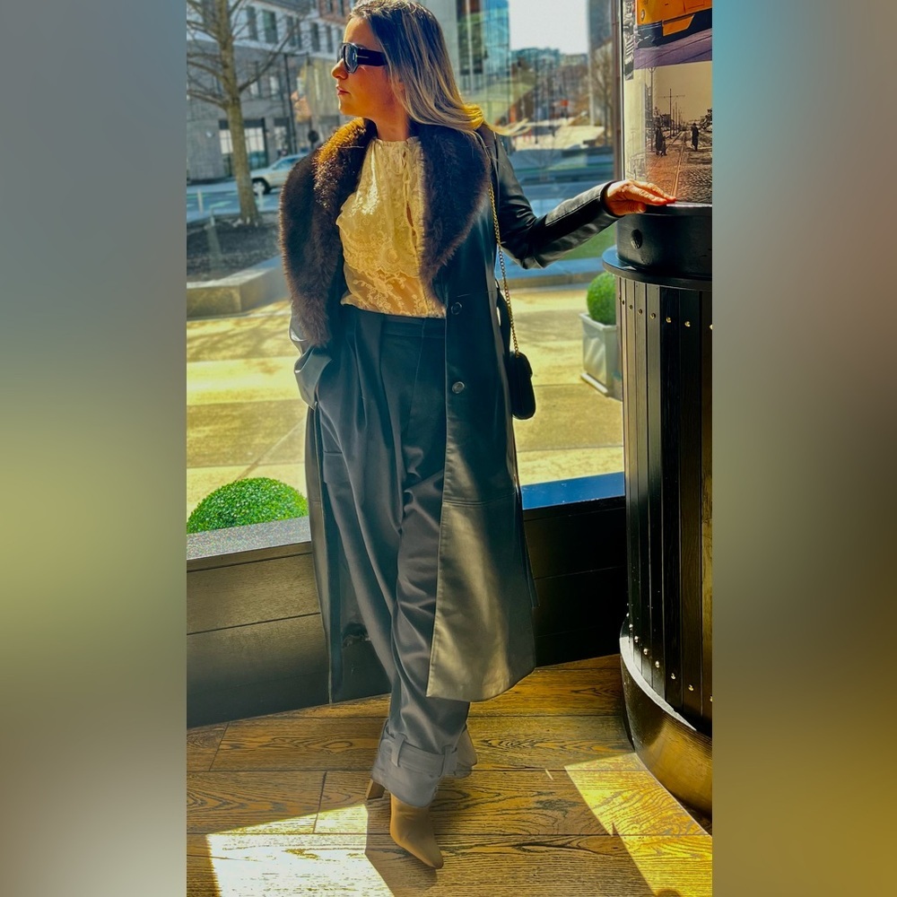 TREND NEW ! ZARA  PLEATED  CARGO PANTS 
🚨FIRM PRICE NO DISCOUNT ON THIS PANTS - Picture 6 of 16